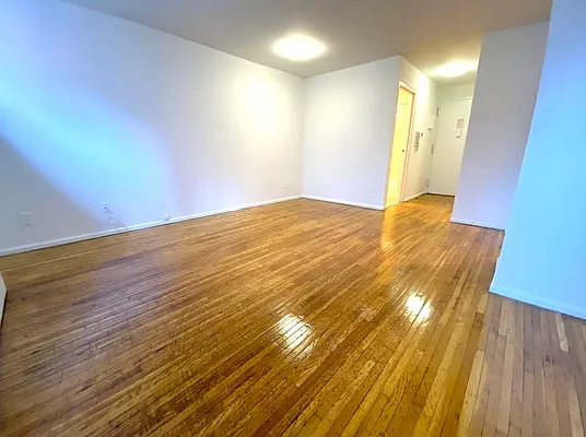 Rented by J PRESTON AND ASSOCIATES INC | media 9