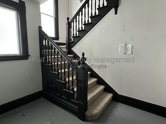 2nd image of 838 E Centerway St