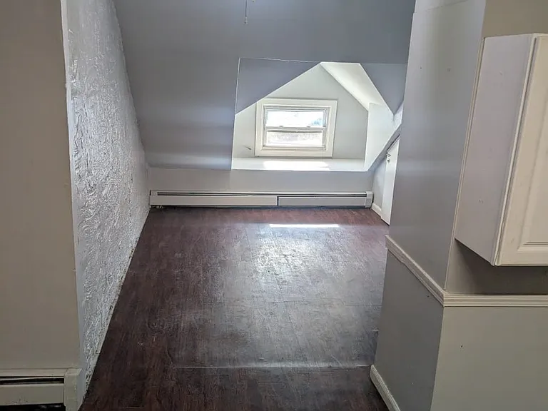 22-24 Prince St #3 — Photo 6