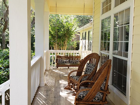 3rd image of 6624 Hot Springs Dr