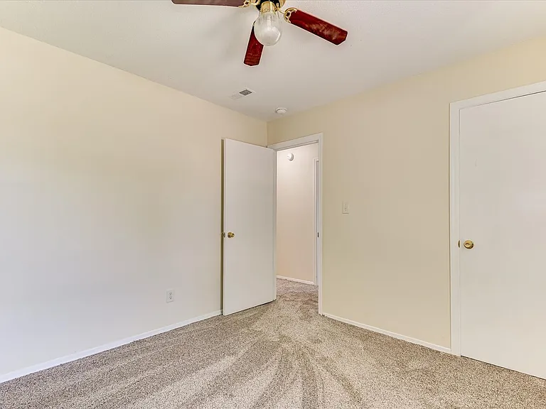 4532 Hillside Dr — Photo 26