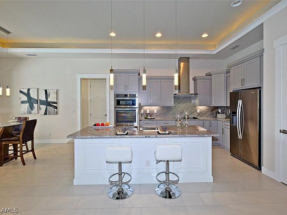 4th image of 5227 Tamiami Court