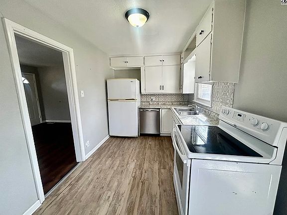 4th image of 619 N Grandview St