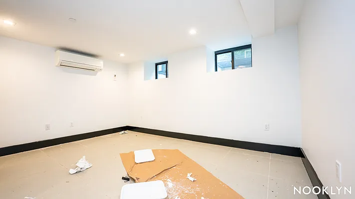 Rented by Nooklyn NYC LLC | media 22