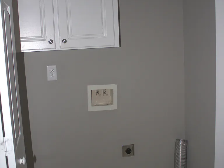 314 Rexford Dr — Photo 6