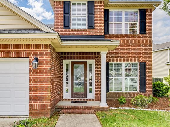 3rd image of 10 Steel Magnolia Lane