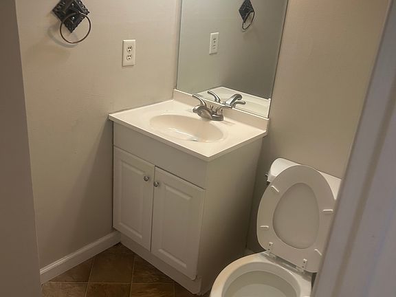 3rd image of 132D Oakmont Dr #D
