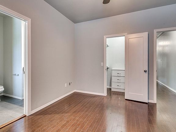 5th image of 209 Emelyn St Unit 1