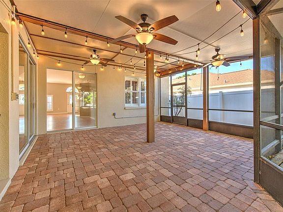 4th image of 4719 Portobello Cir