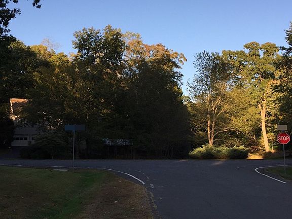 5th image of 14000 Tarn Hill Dr