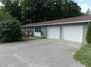3919 Pickerel Lake Rd, Petoskey, MI 49770