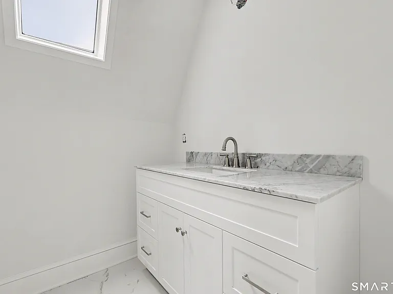 15 Shorelands Pl — Photo 11