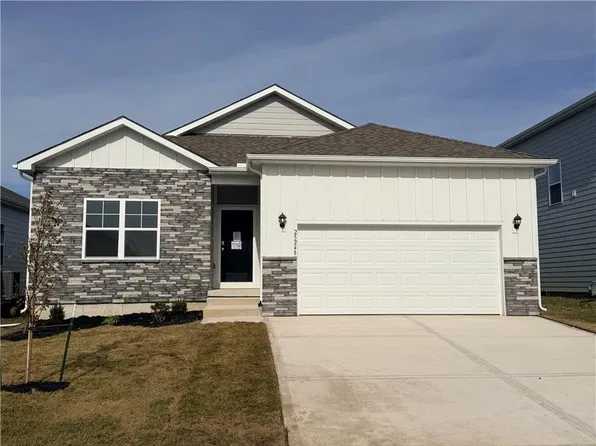 25248 W 177th Ter, Gardner, KS 66030