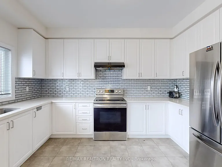 22 Pietrowski Dr #UPPER — Photo 9