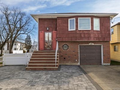 112 Chestnut Street, Lynbrook, NY, 11563