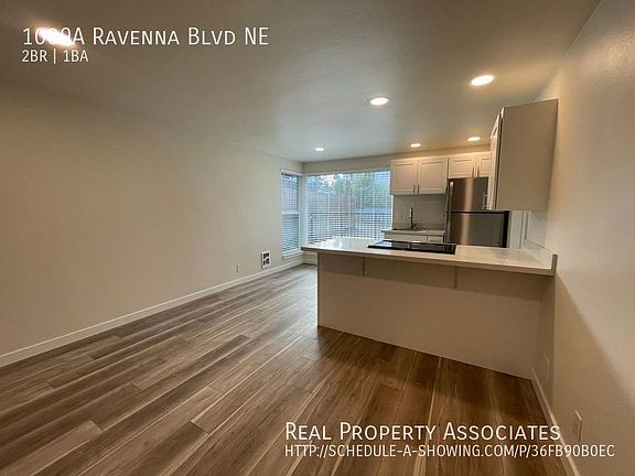 4th image of 1009A NE Ravenna Blvd