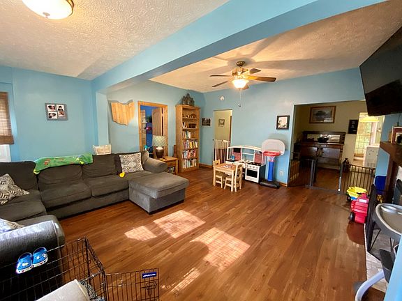 3rd image of 2008 Oakland Cres