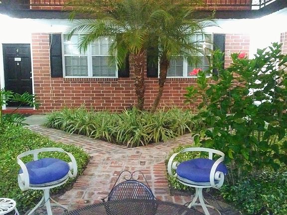 Wonderful area to hang out after a long day at work!