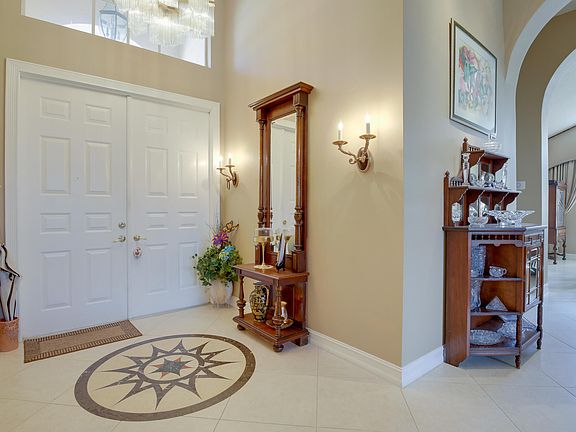 3rd image of 6818 Fiji Cir