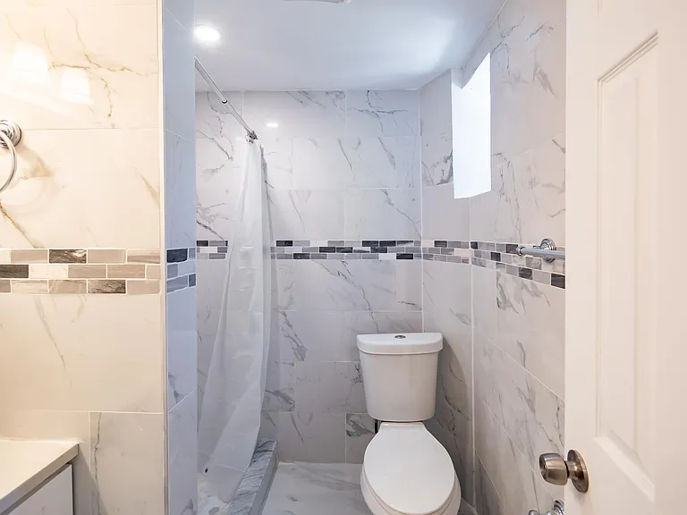 169 Hutton St #2 — Photo 19