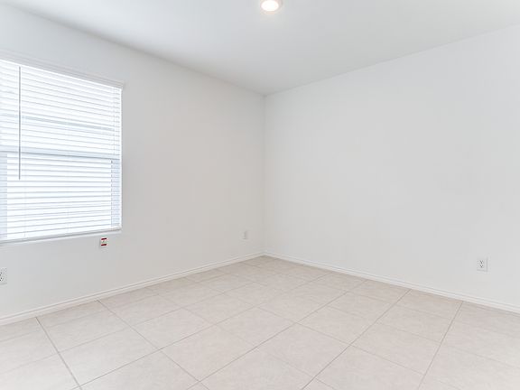 2nd image of 5625 Rockrose Ln