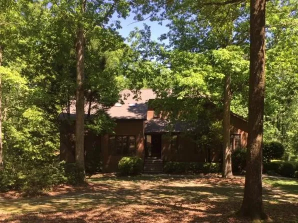 580 Rose Sharon Dr, Lexington, SC 29072