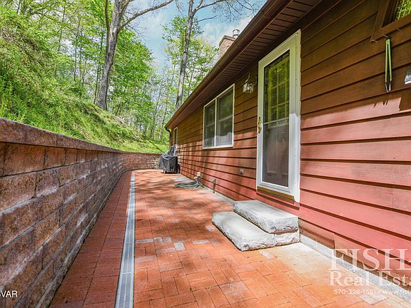 4th image of 1745 Malvin Pl