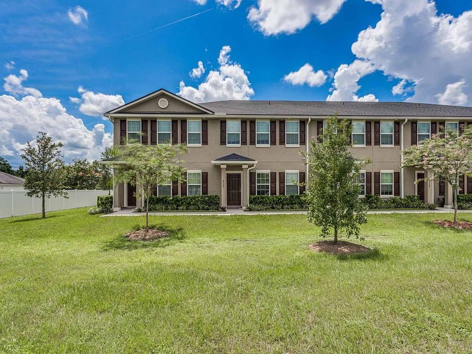 1st image of 2734 Hollybrook Ln #4B