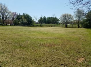 209 Helmsley Ln, Versailles, KY 40383