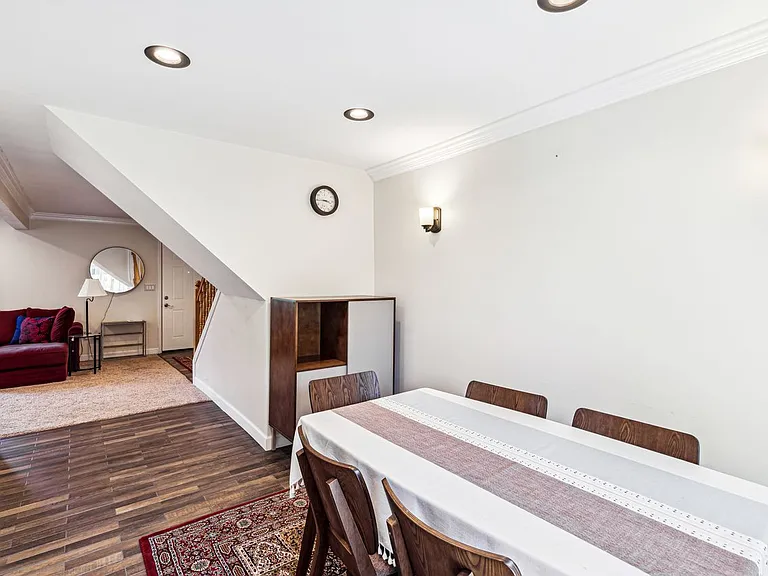 7752 Montgomery Rd #82 — Photo 10