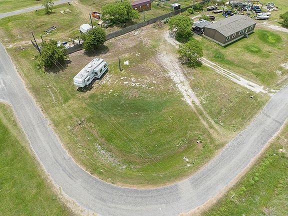 2nd image of 140 Coral Dr