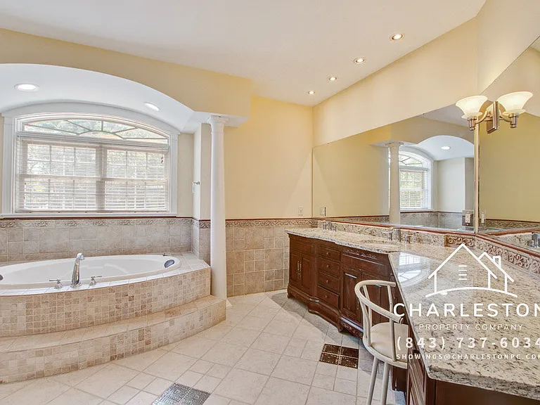 1739 Indigo Island Dr — Photo 19