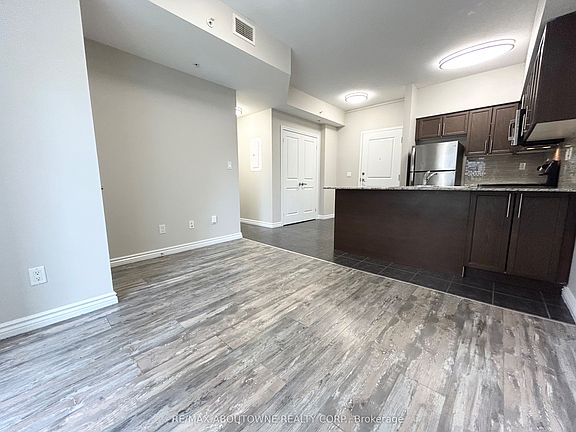 5th image of 5 Rittenhouse Rd #102