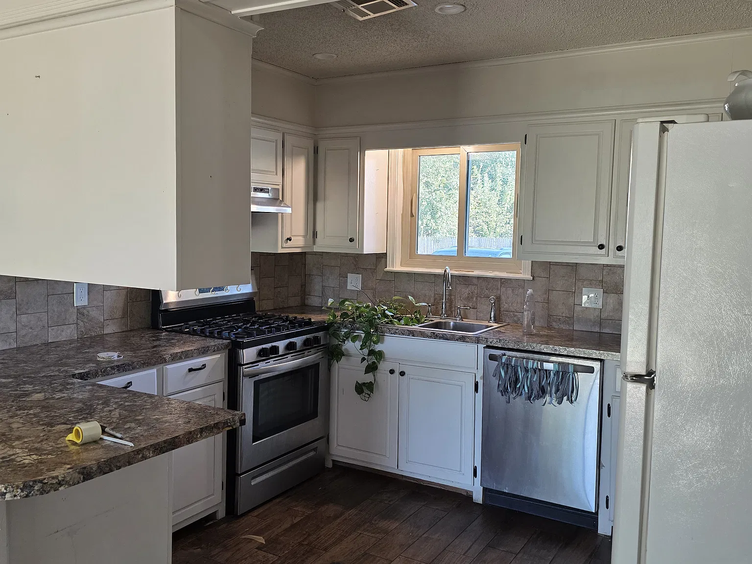 2606 Bermuda Ave — Photo 2