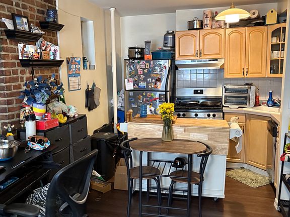 2nd image of 207 E 26th St APT 2F