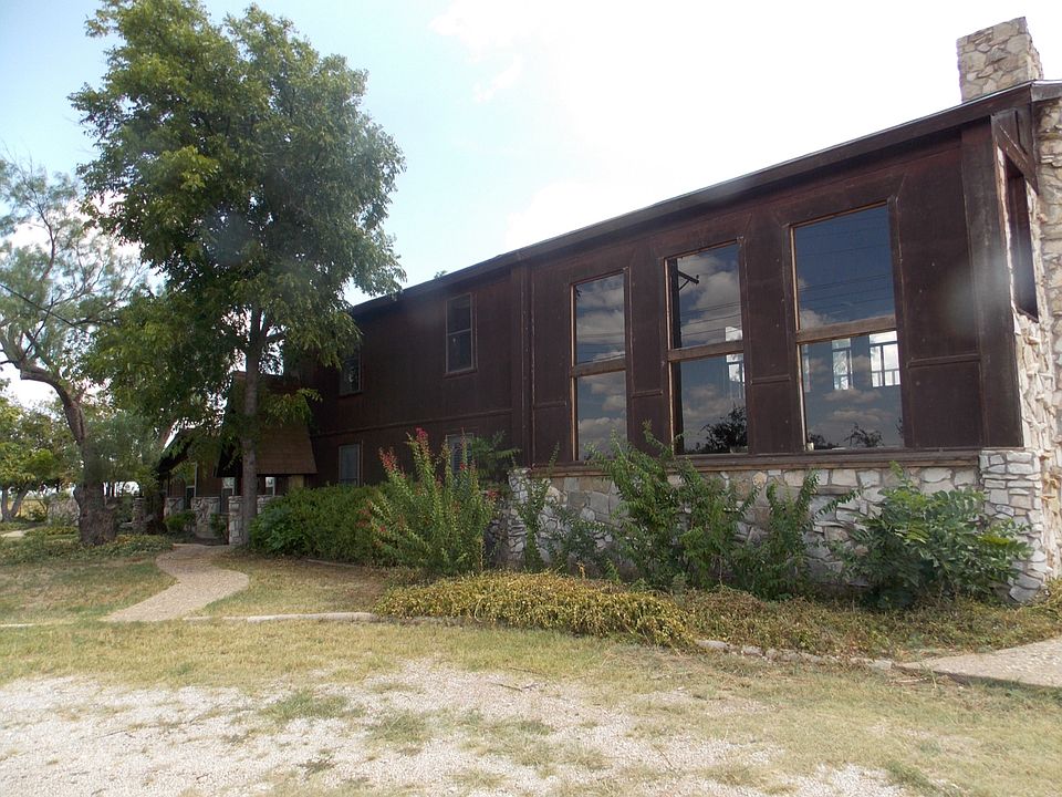 1st image of 493 Hardison Ln