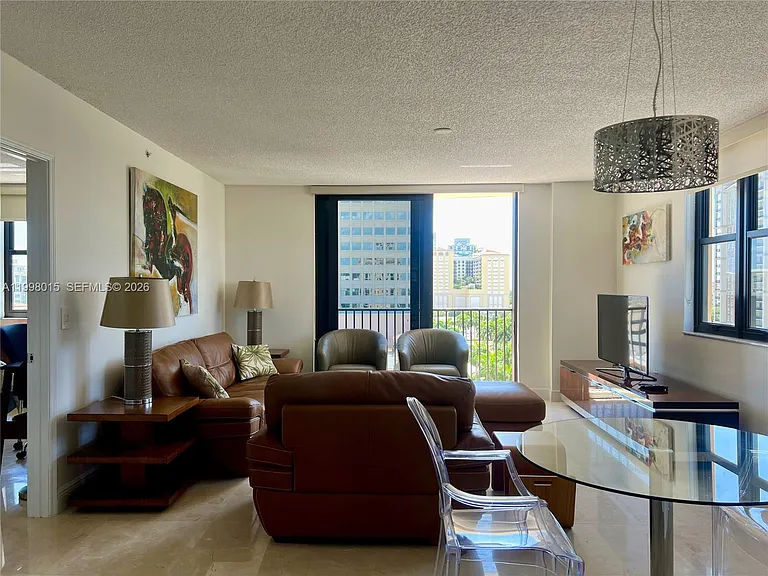 651 Okeechobee Blvd #811 — Photo 6