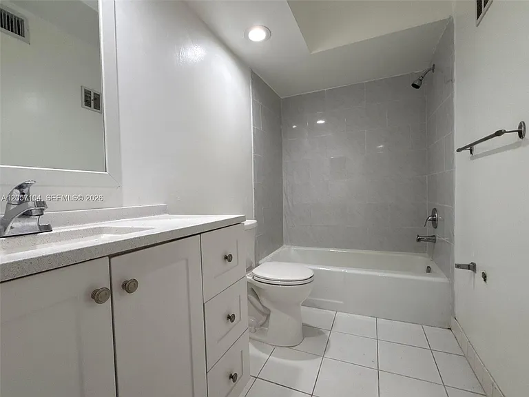 1071 Windward Dr #0 — Photo 16