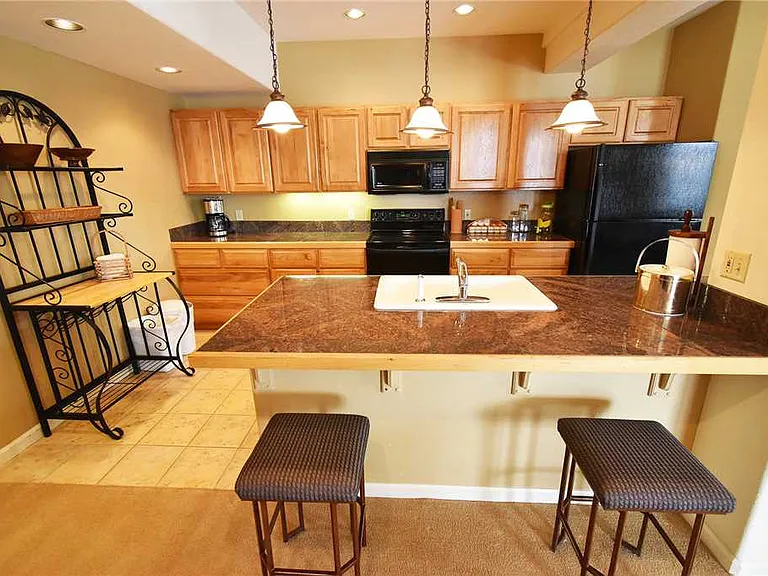 54 Ensign Dr — Photo 3