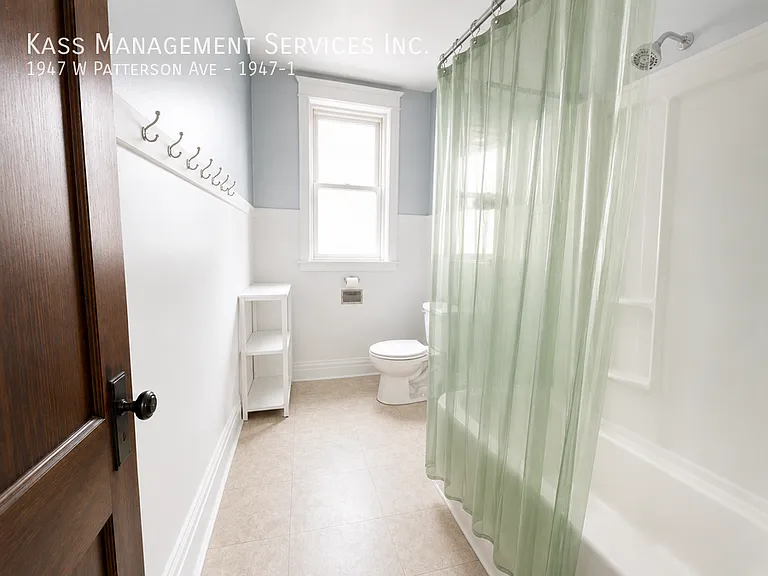 1947 W Patterson Ave #1 — Photo 9