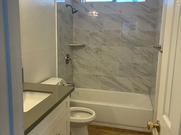 2nd image of 4229 Highland Ave APT 1