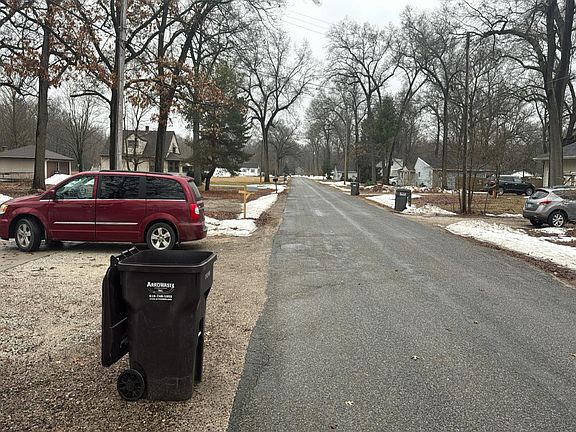 4th image of 1238 S Forest Rd