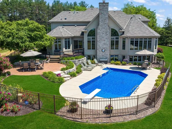 W257S7775 Prairieside DRIVE, Waukesha, WI 53189