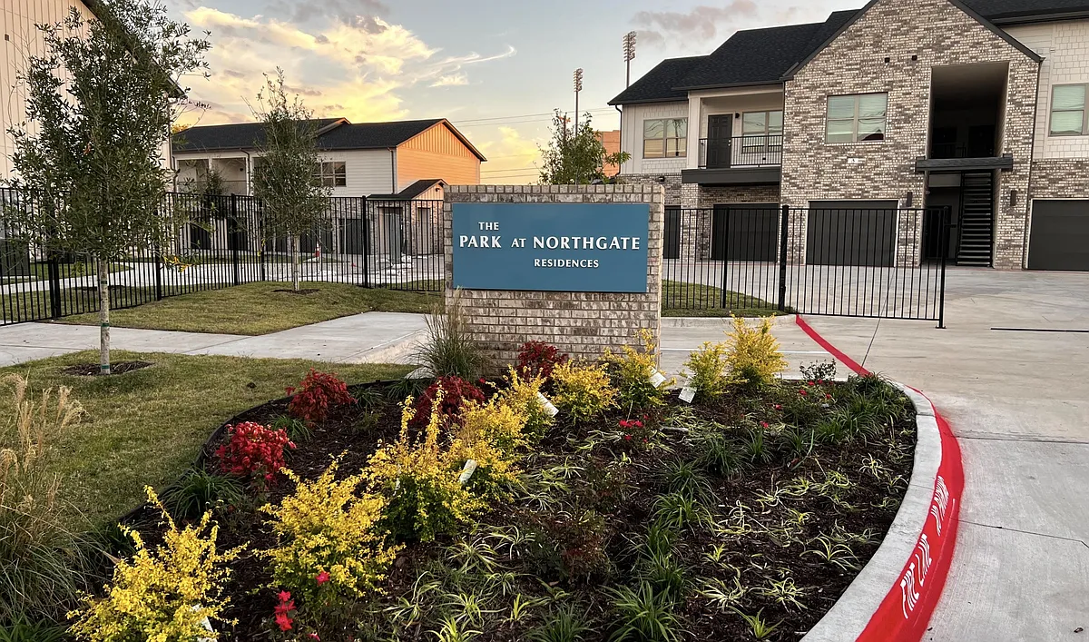 Photo 1 of 8 - Northgate Apartments - Waxahachie, TX Primary Photo - Northgate Apartments