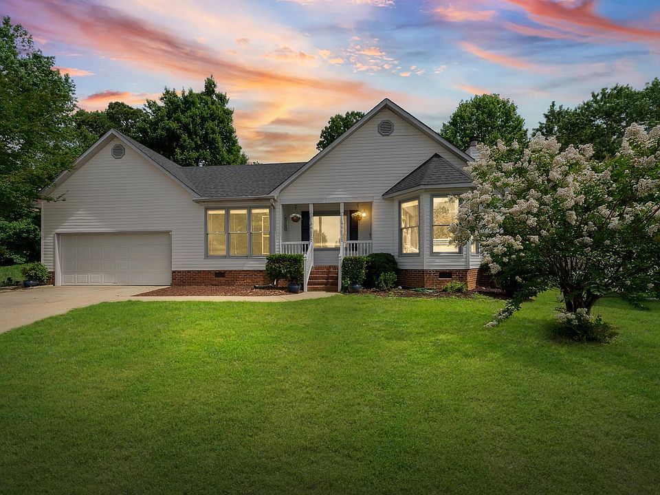 1st image of 11 Heathfield Ct