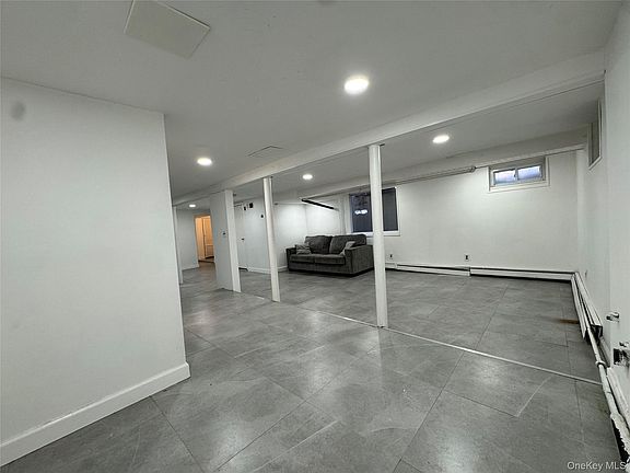 4th image of 267 Plainfield Ave #1F