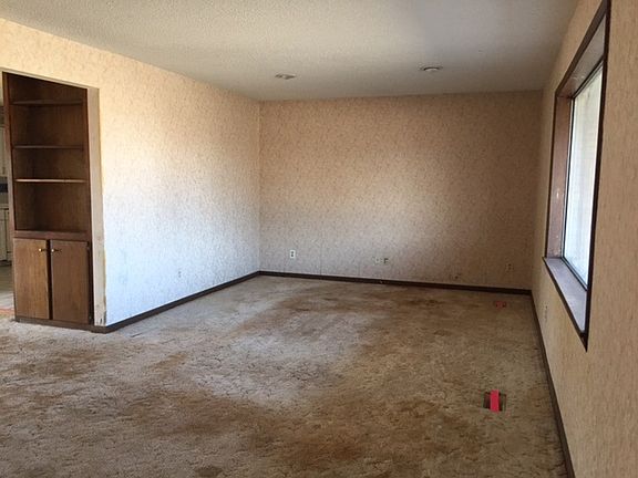 2nd image of 1096 Sioux St