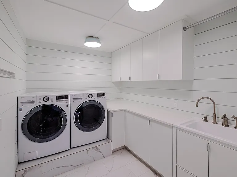 16 Ocean Pkwy — Photo 21