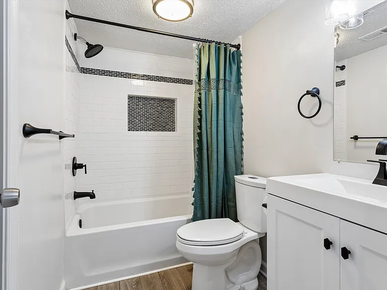 160 Fairmont Dr — Photo 26