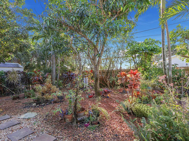 5140 Laird Ln — Photo 39